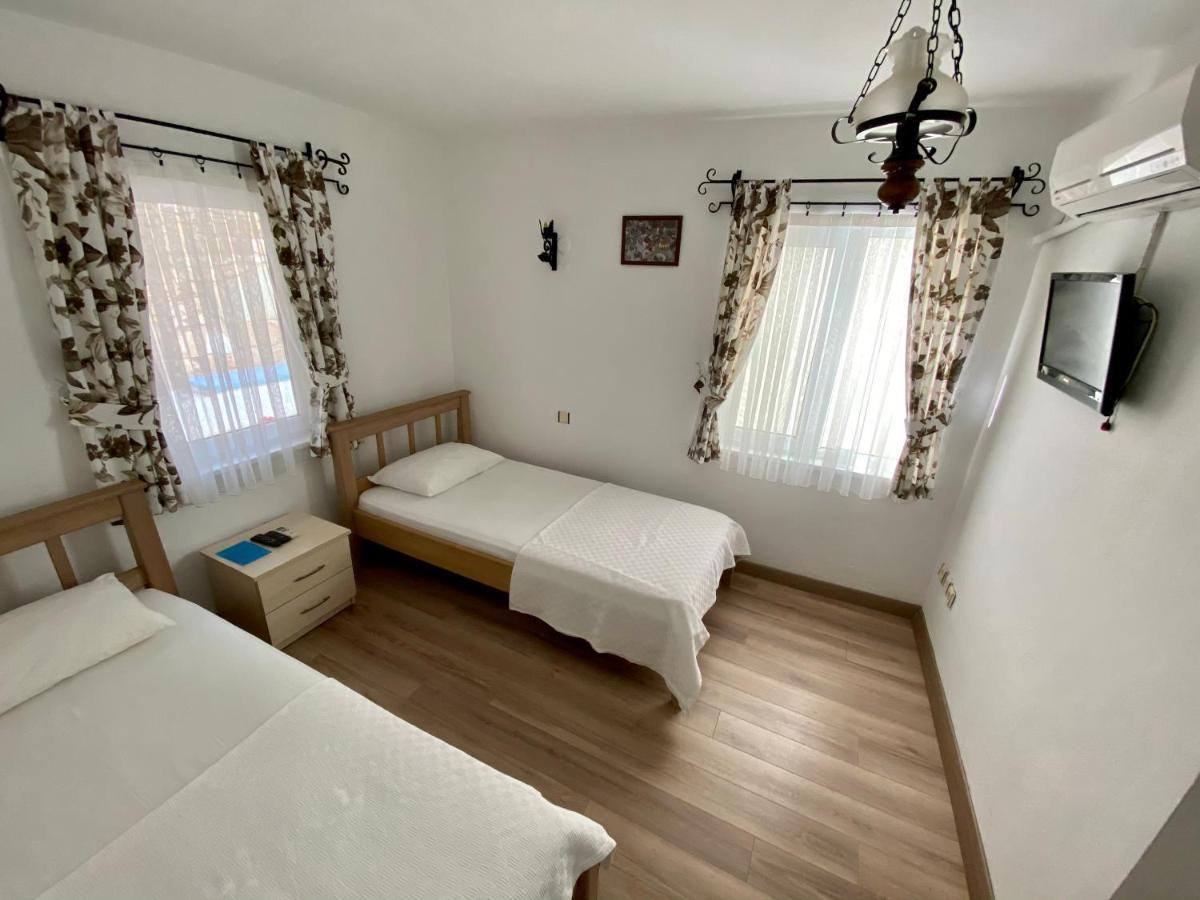 Ada Hotel Bozcaada Bagian luar foto