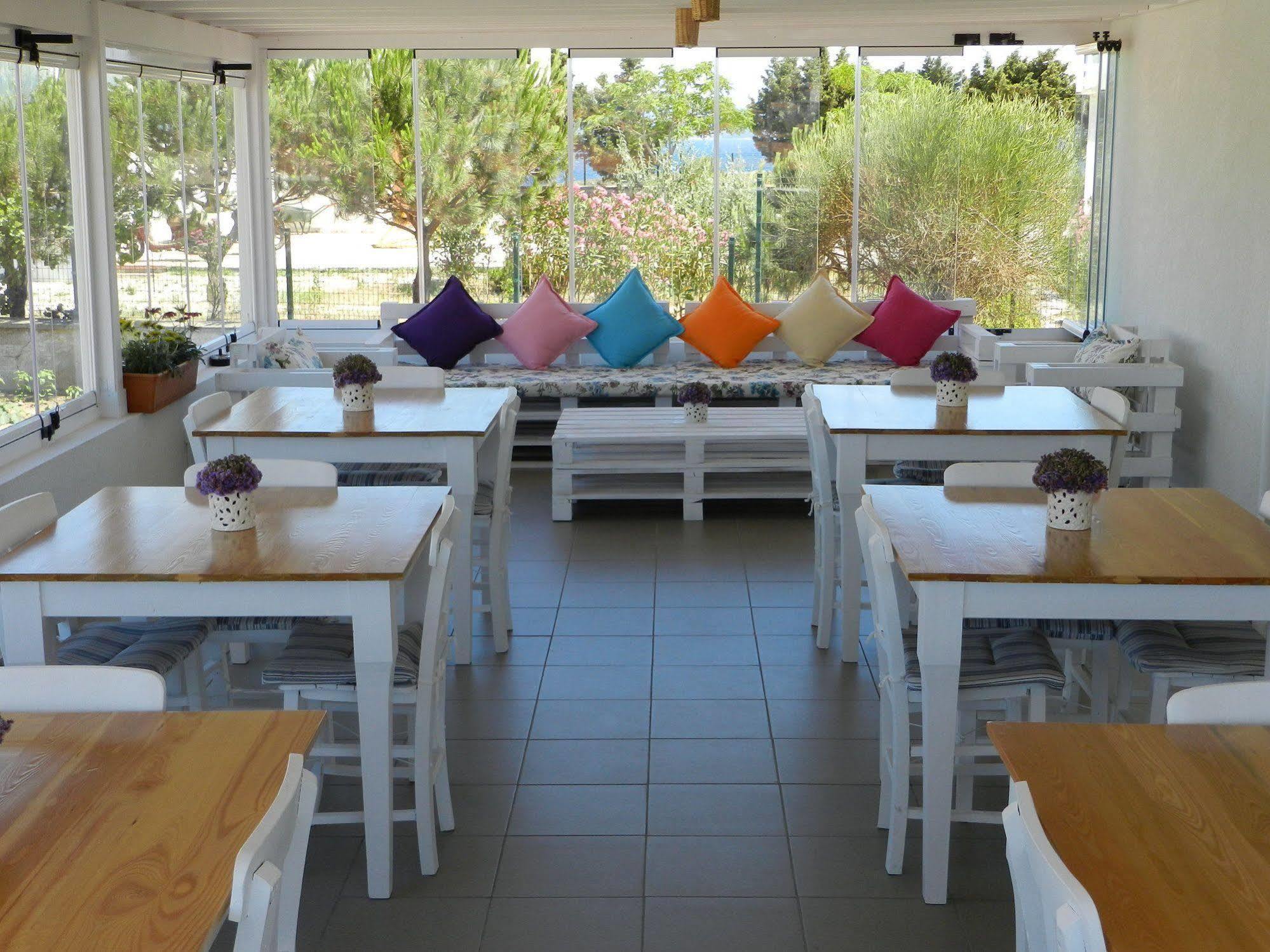 Ada Hotel Bozcaada Bagian luar foto